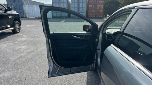 Used 2023 Ford Edge SEL image 13