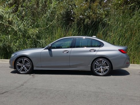 Used 2023 BMW 330i Sedan w/ Driving Assistance Package image 28