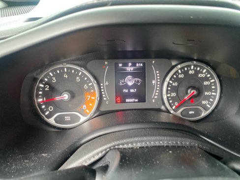 Used 2015 Jeep Renegade Sport w/ Power & Air Group image 12