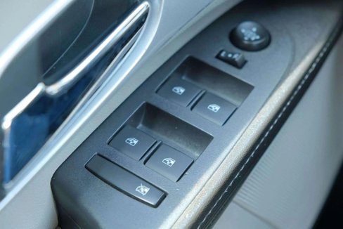 Used 2017 Chevrolet Equinox LS image 21