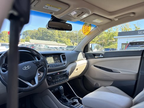 Used 2016 Hyundai Tucson Limited w/ Option Group 03 image 14