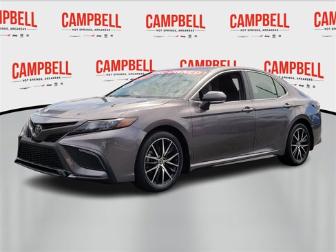 Used 2023 Toyota Camry SE image 4