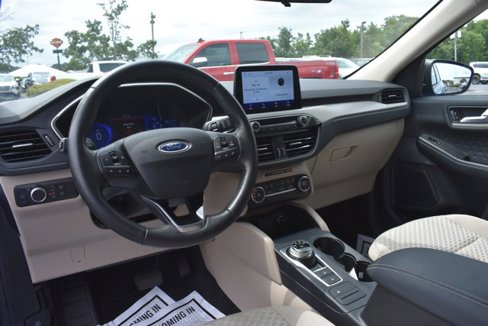 Used 2020 Ford Escape SE Sport image 19