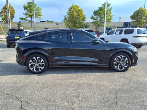 Used 2022 Ford Mustang Mach-E Premium image 23