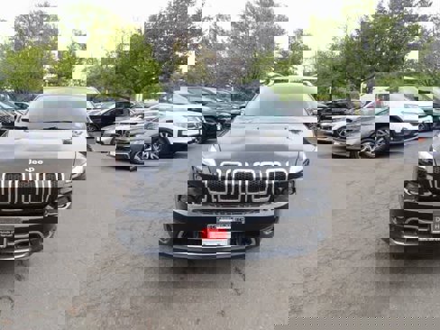 Used 2018 Jeep Cherokee Limited image 6