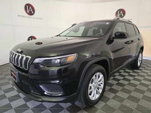 Used 2021 Jeep Cherokee Latitude image 2