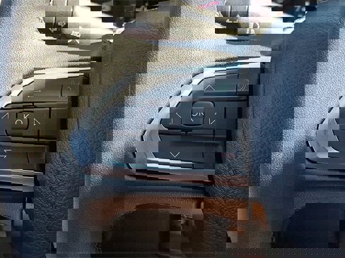 New 2026 Jeep Compass Latitude image 15