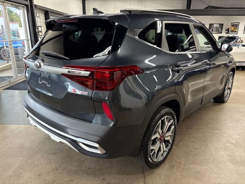 Used 2021 Kia Seltos S image 11