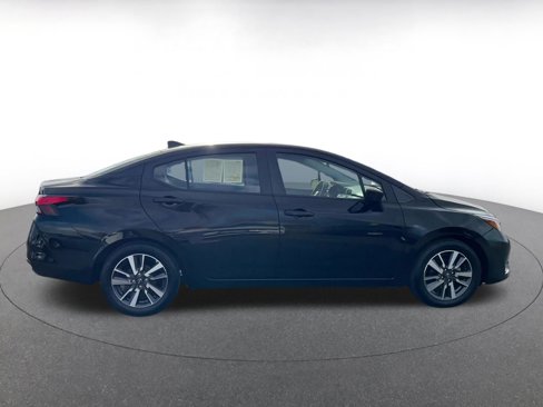 Used 2023 Nissan Versa SV image 16