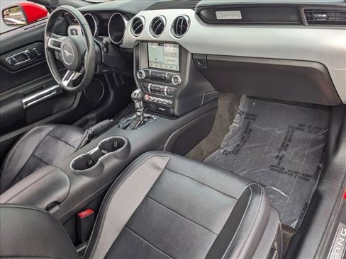Used 2017 Ford Mustang Premium image 21