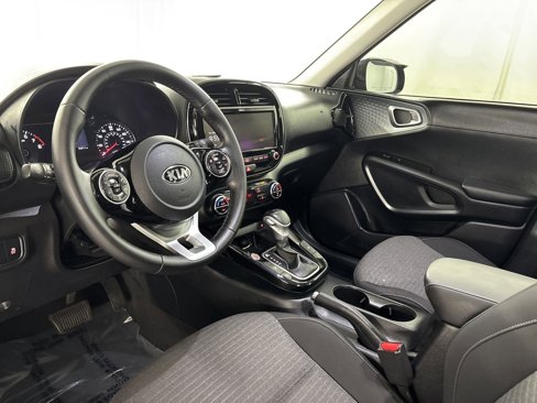 Used 2021 Kia Soul EX image 4