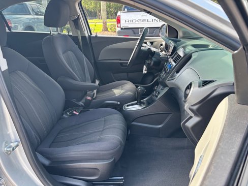 Used 2013 Chevrolet Sonic LT image 22