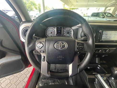Used 2016 Toyota Tacoma SR5 image 14
