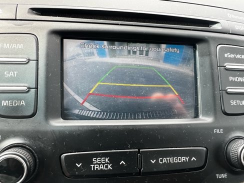 Used 2015 Kia Sorento LX image 16
