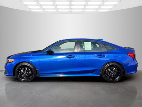 Used 2023 Honda Civic Sport image 3