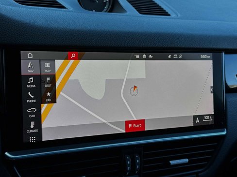 Used 2021 Porsche Cayenne image 20