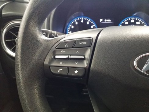 Used 2023 Hyundai Kona SEL image 5