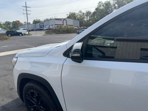 Used 2022 GMC Terrain SLT w/ Infotainment Package II image 10