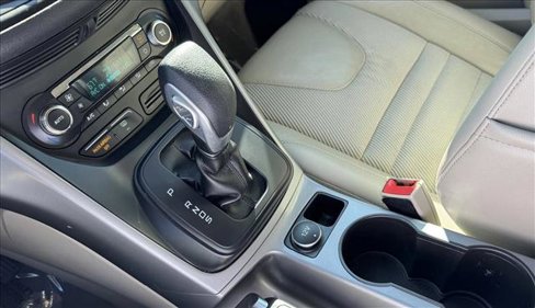 Used 2016 Ford Escape SE w/ SE Chrome Package image 17