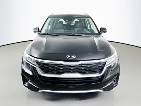 Certified 2021 Kia Seltos S image 2