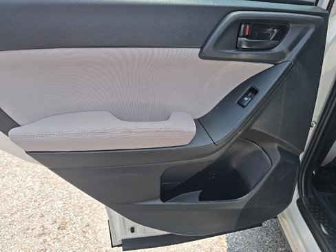 Used 2015 Subaru Forester 2.5i Premium image 15