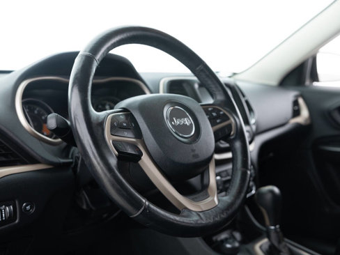 Used 2014 Jeep Cherokee Limited image 23