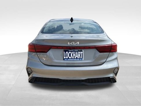 Used 2022 Kia Forte LXS image 6