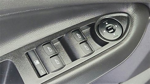 Used 2018 Ford Escape SE image 19