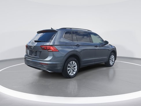 Used 2019 Volkswagen Tiguan SE image 3