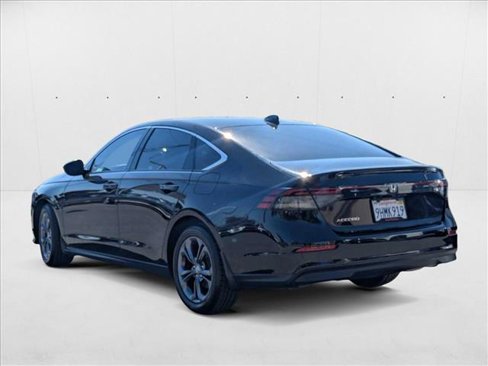 Used 2023 Honda Accord EX image 8