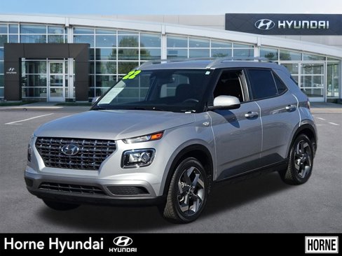 Used 2022 Hyundai Venue SEL image 1