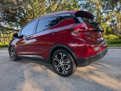 Used 2021 Chevrolet Bolt Premier w/ Infotainment Package image 6