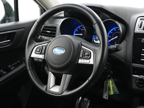 Used 2017 Subaru Outback 2.5i Premium image 13