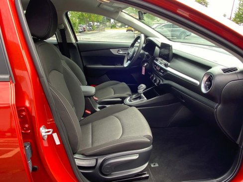 Used 2024 Kia Forte LXS image 9