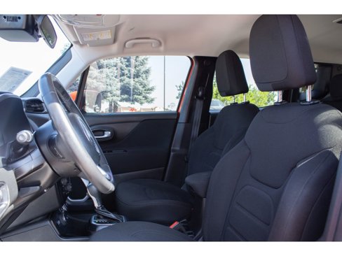 Used 2020 Jeep Renegade Latitude image 10