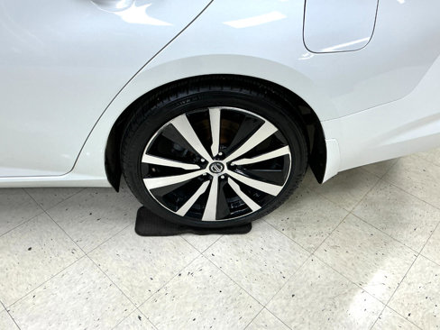 Used 2021 Nissan Altima 2.5 SR w/ SR Premium Package image 29