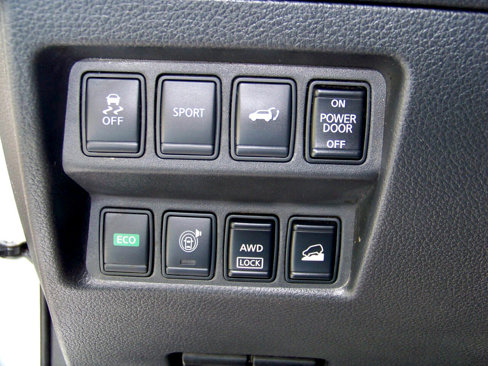 Used 2015 Nissan Rogue SV image 27