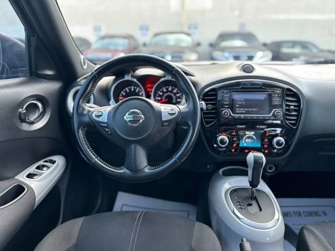 Used 2017 Nissan Juke SV image 39