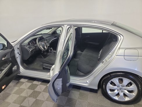 Used 2010 Honda Accord EX image 15