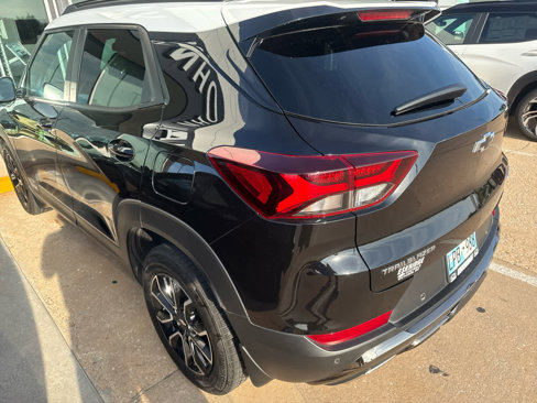 Used 2021 Chevrolet TrailBlazer ACTIV w/ Convenience Package image 2
