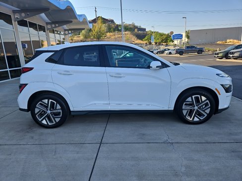 Used 2022 Hyundai Kona SEL w/ Convenience Package image 5