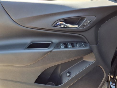 Used 2020 Chevrolet Equinox LT image 10