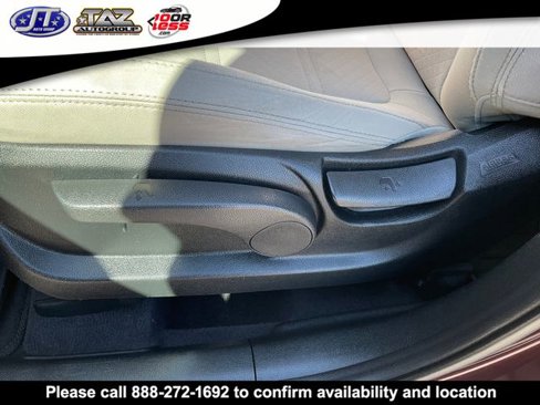 Used 2019 Kia Sorento LX image 11