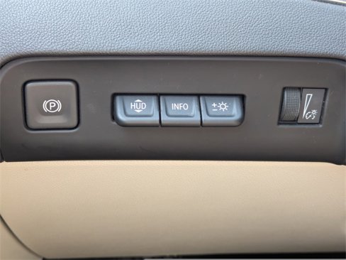 Used 2023 Buick Enclave Premium w/ Experience Buick Package image 27