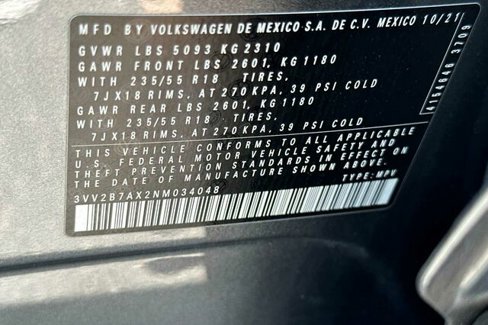 Used 2022 Volkswagen Tiguan SE w/ Panoramic Sunroof Package image 28