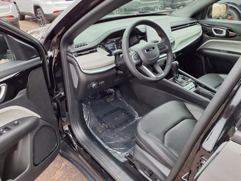 New 2025 Jeep Compass Limited image 6