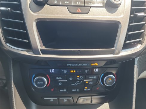 Used 2019 Ford Transit Connect XLT w/ XLT Premium Package image 34