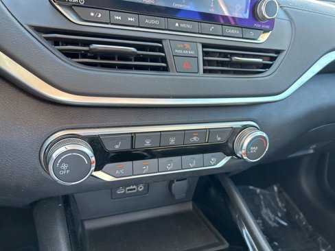 Used 2021 Nissan Altima 2.5 SV image 31