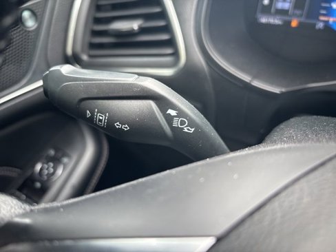 Used 2022 Ford Edge Titanium image 22