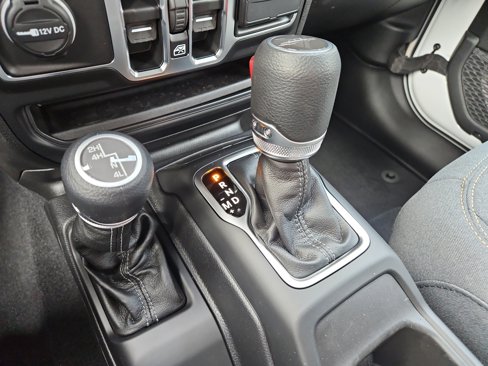 New 2025 Jeep Gladiator Sport image 27